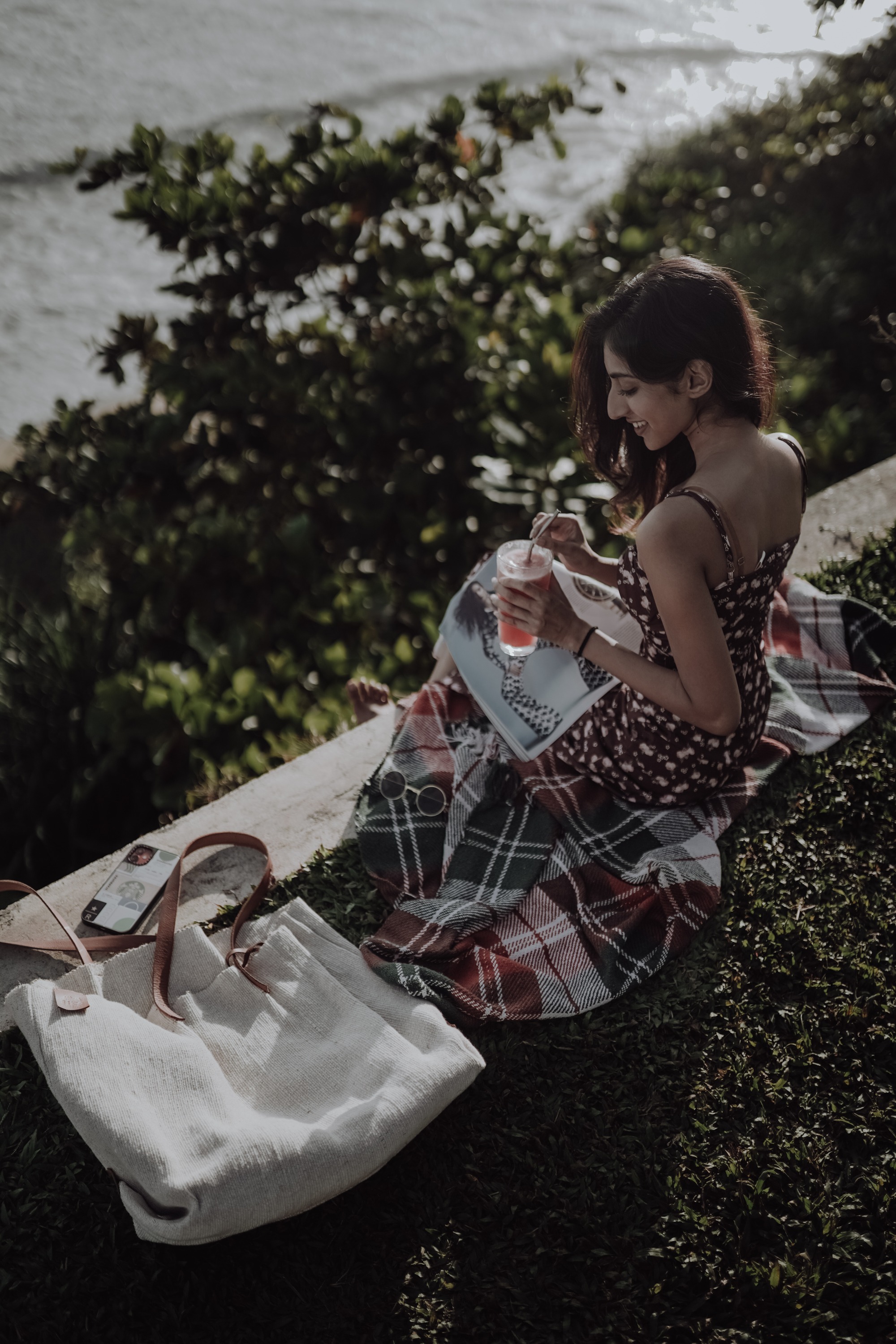 Panoramic cliffside and Arabian Sea view